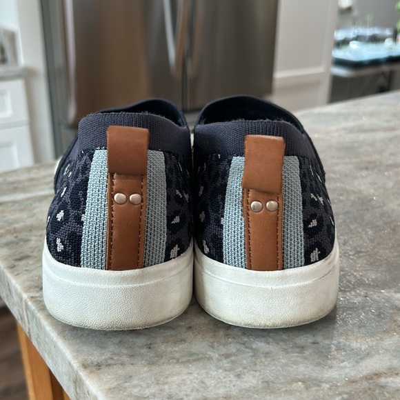 Ryka Hera Slip-On Sneaker leopard print gray,white,black size 9.5M - Picture 5 of 10